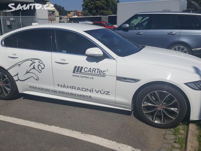 Jaguar XF